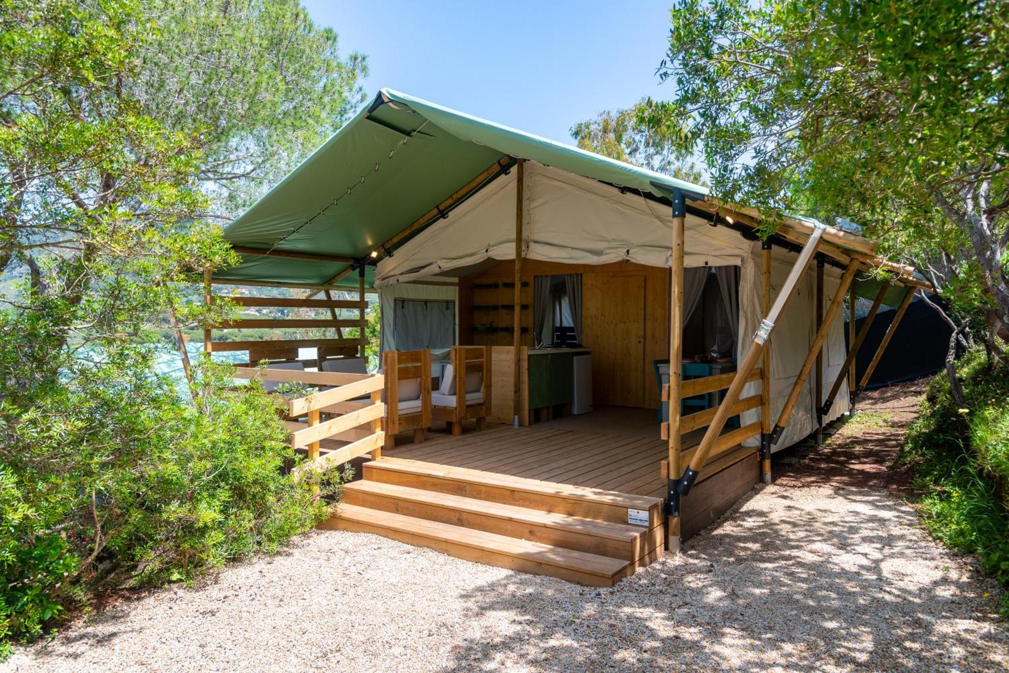 Camping Lacona Pineta كابوليفيري المظهر الخارجي الصورة