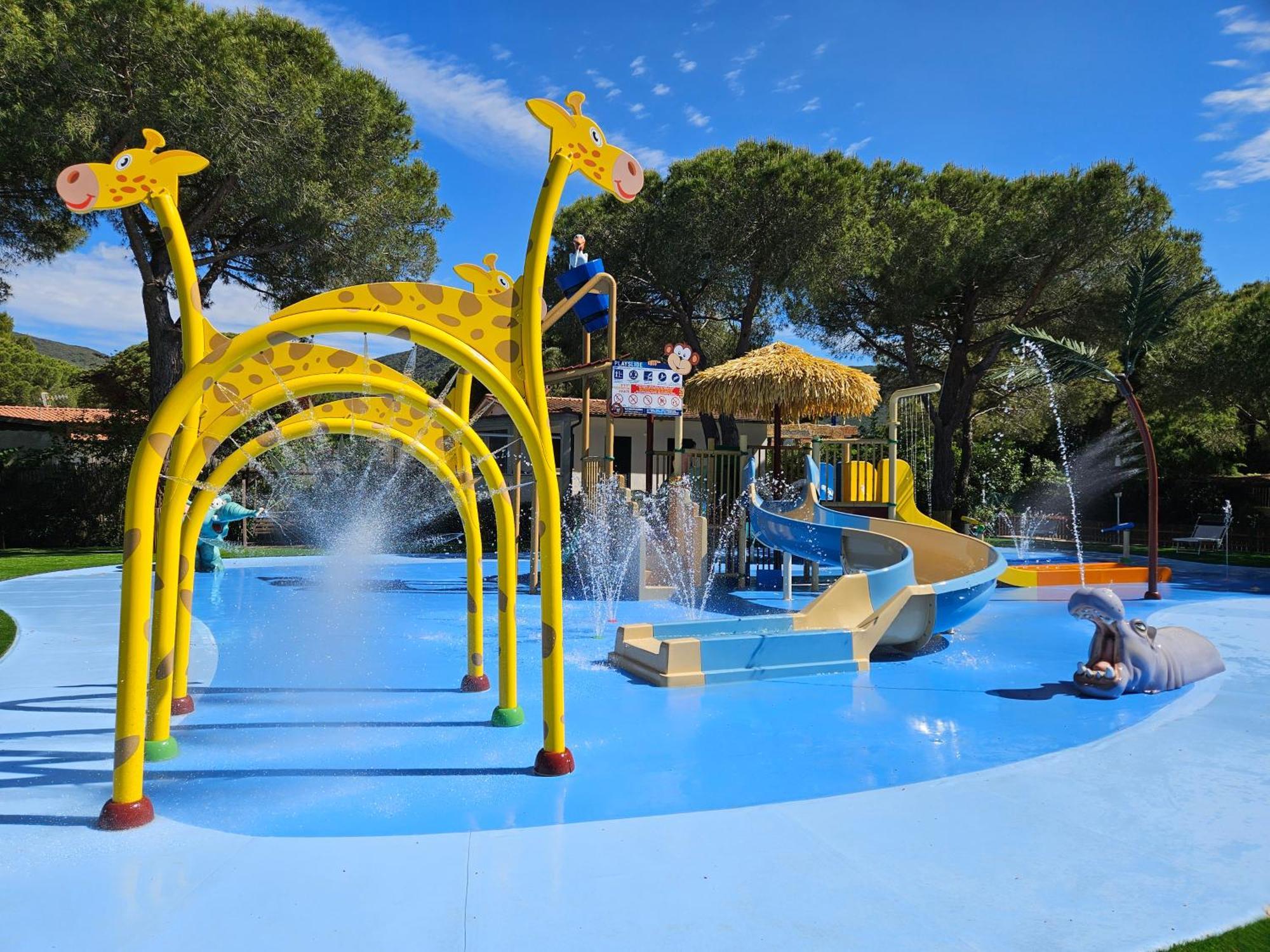 Camping Lacona Pineta كابوليفيري المظهر الخارجي الصورة